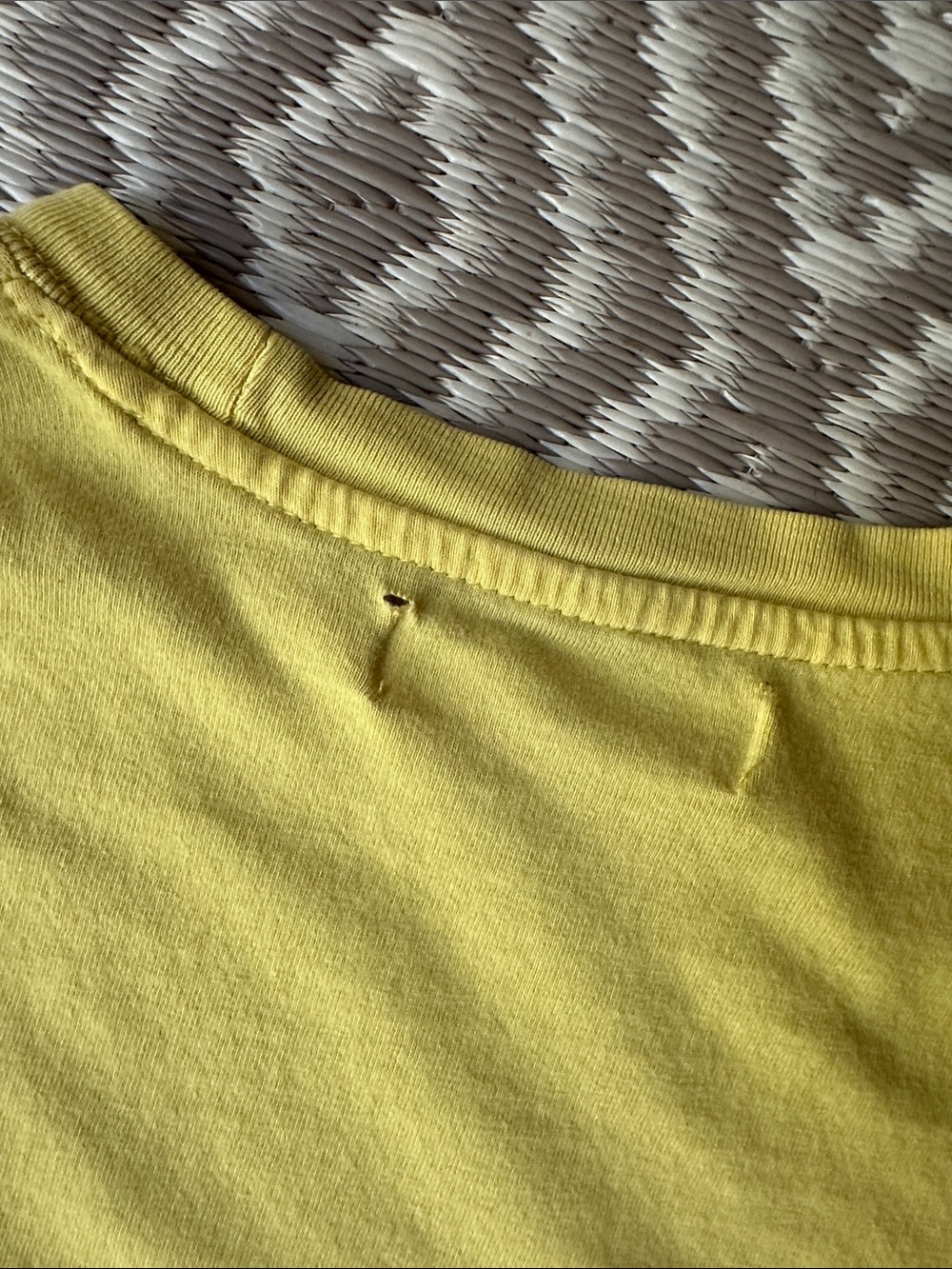 Zara Boys Yellow 'Ants Party' Graphic Tee Size 8 / 9 - Picture 9 of 10